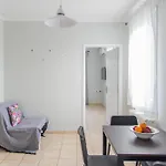 Lägenhet Pol House
